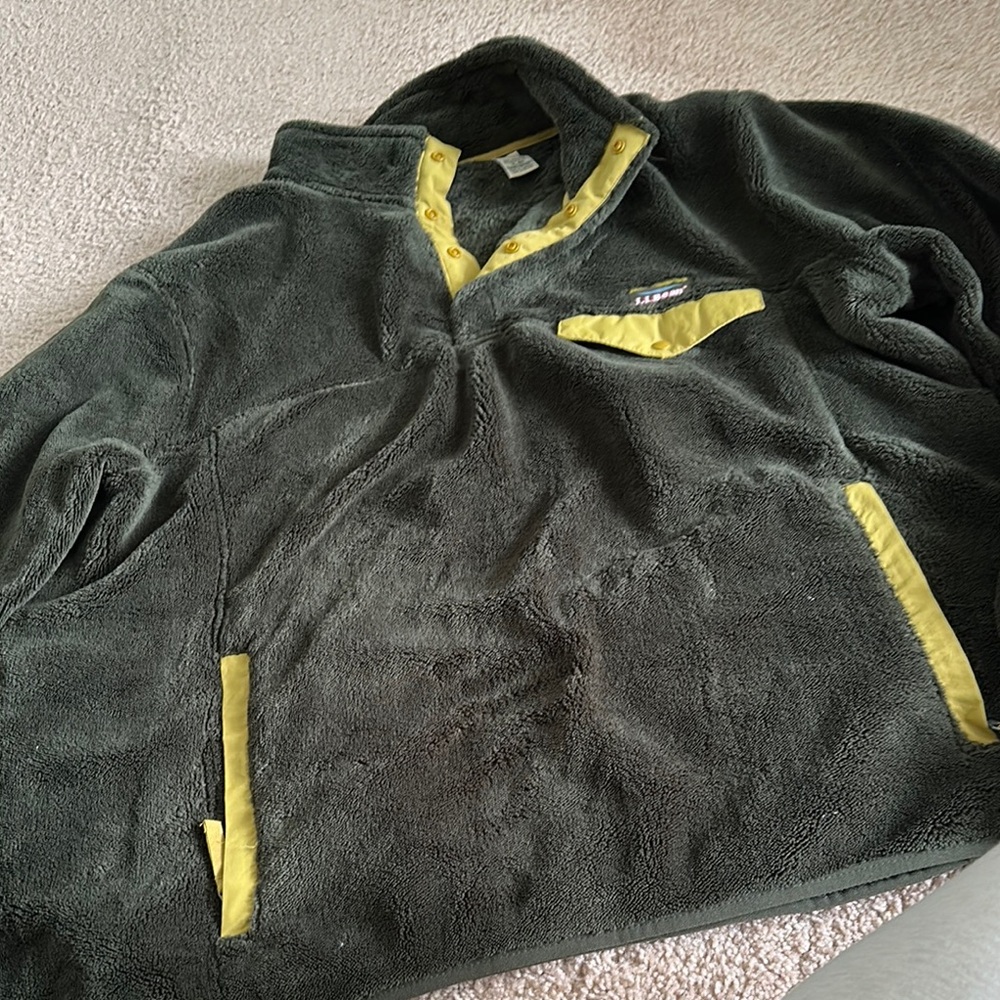 L.L Bean Dark Green Fleece Jacket - Picture 4 of 4